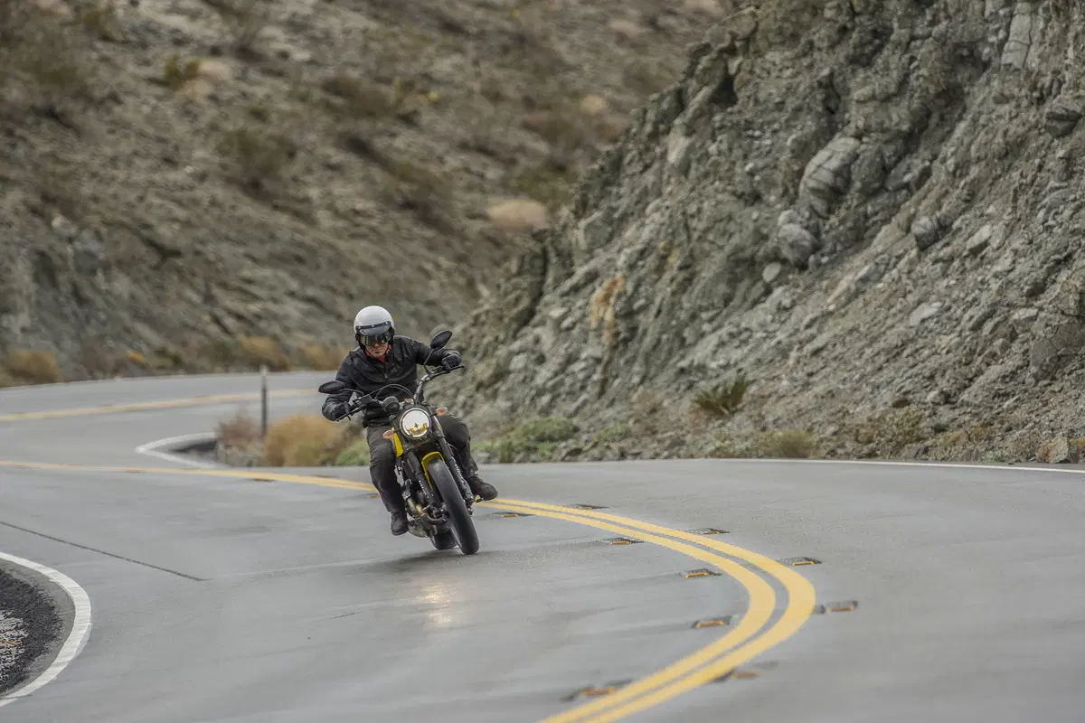 Ducati Scrambler     (5)