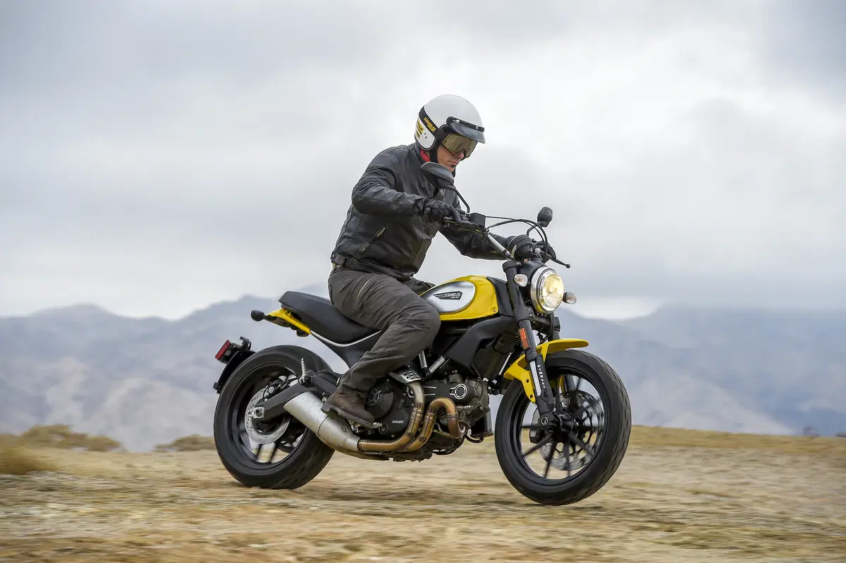 Ducati Scrambler     (6)
