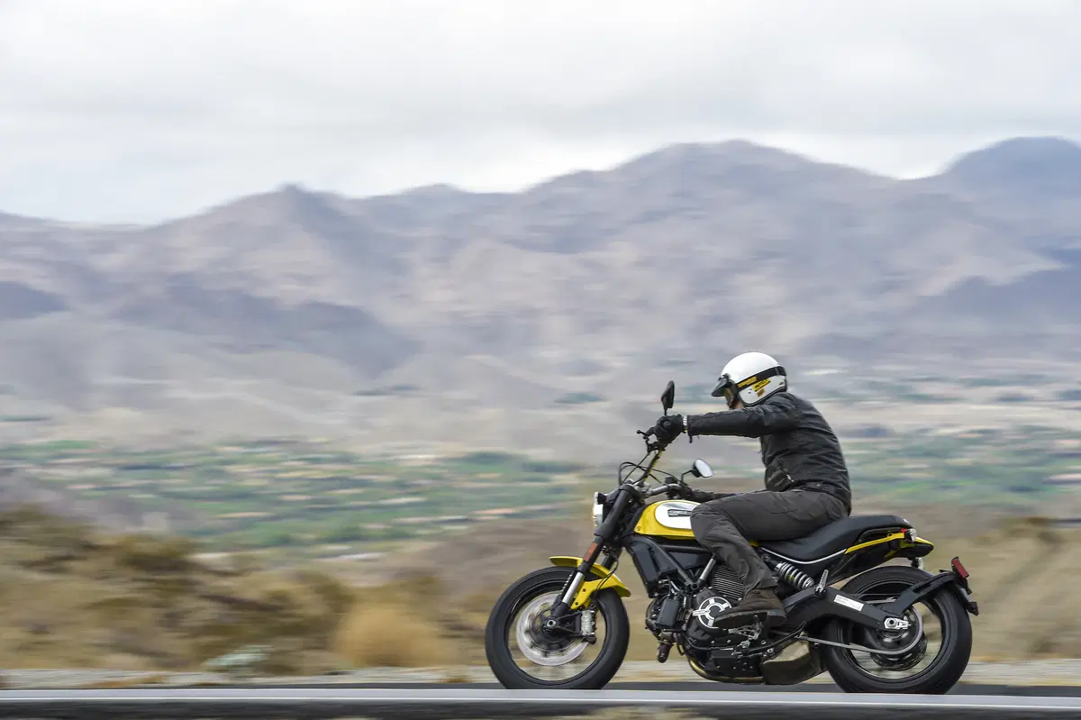 Ducati Scrambler     (13)