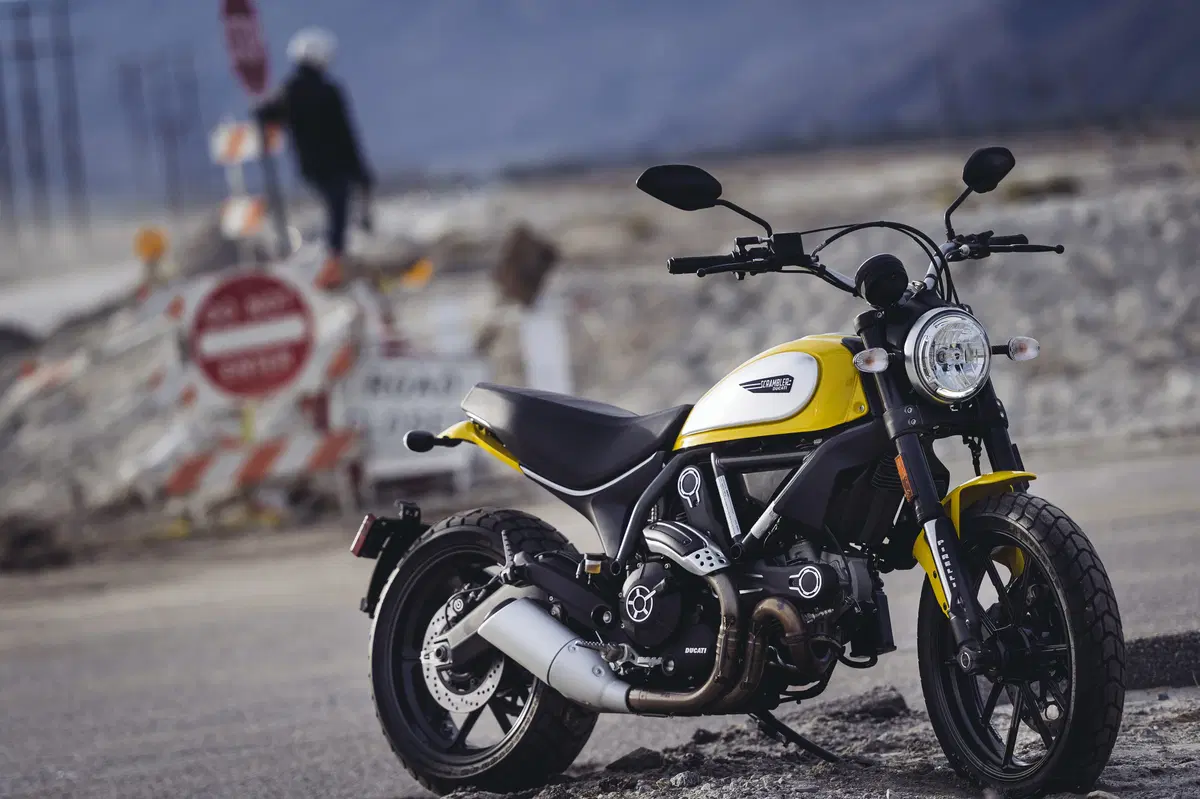 Ducati Scrambler     (20)