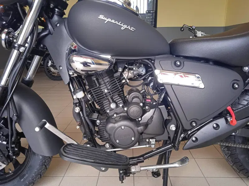 Keeway Motor Superlight 125 (2021 - 26) (6)