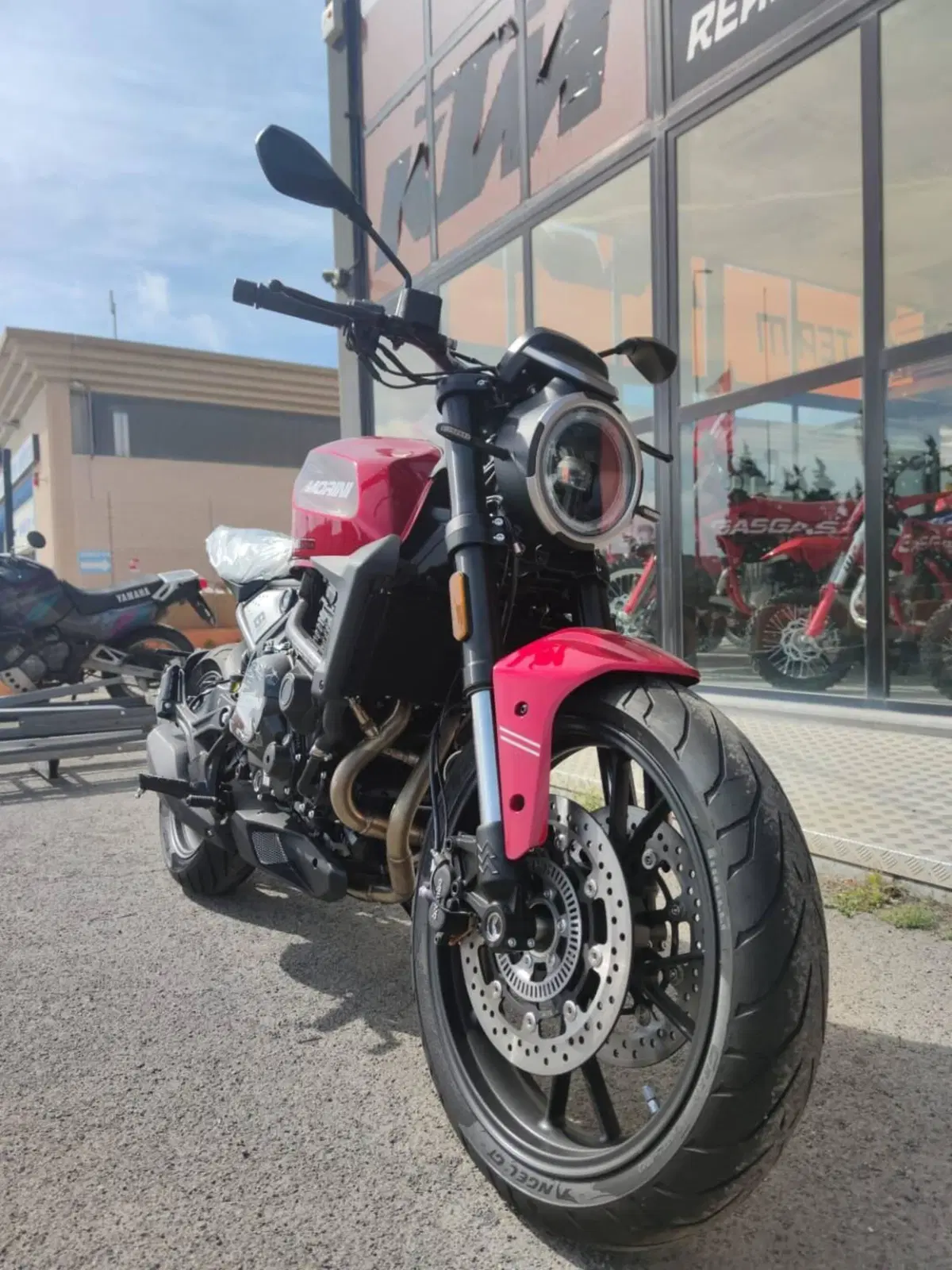 Moto Morini SEIEMMEZZO STR (2022 - 26) (5)