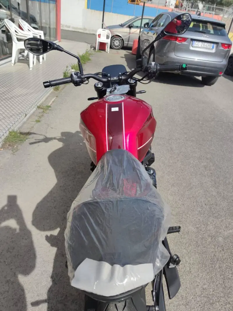 Moto Morini SEIEMMEZZO STR (2022 - 26) (12)