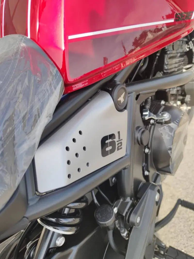 Moto Morini SEIEMMEZZO STR (2022 - 26) (13)