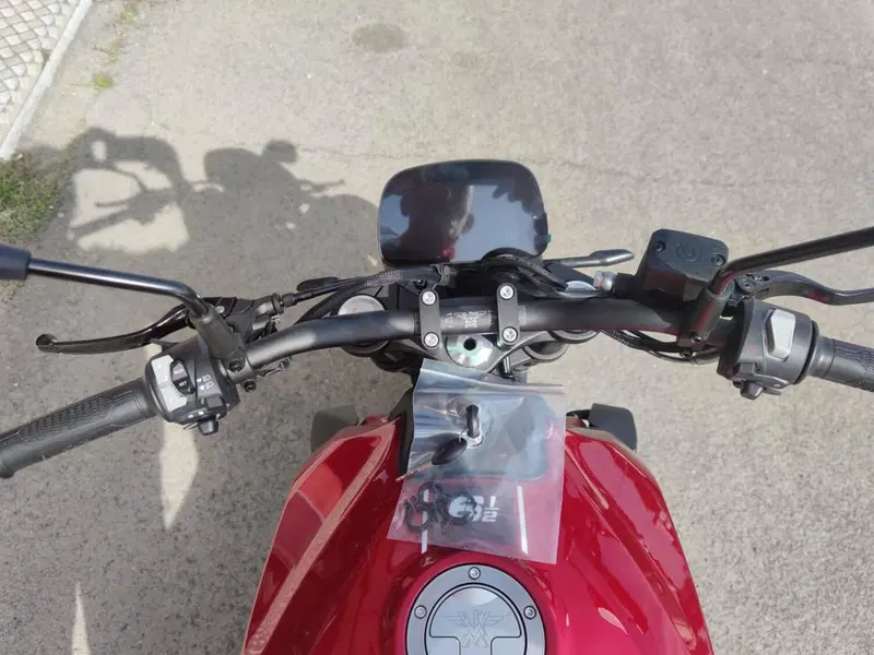Moto Morini SEIEMMEZZO STR (2022 - 26) (14)
