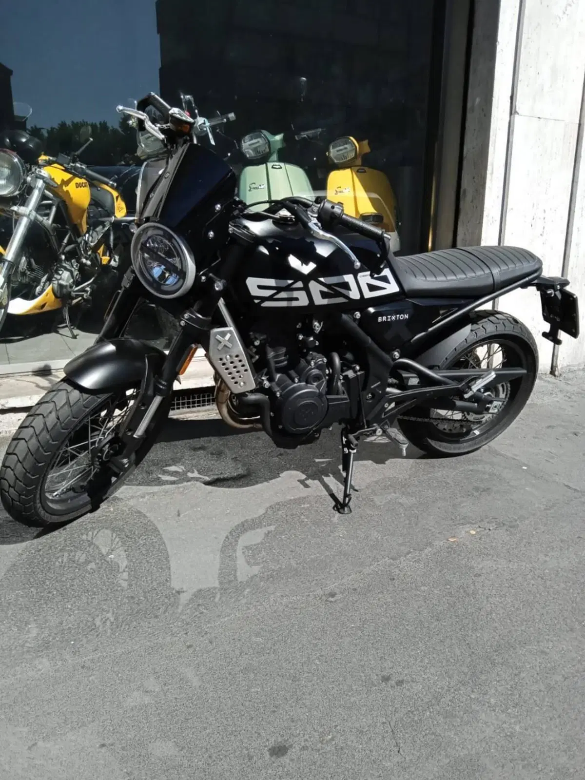 Brixton Motorcycles Crossfire 500 X (2021 - 26) (2)