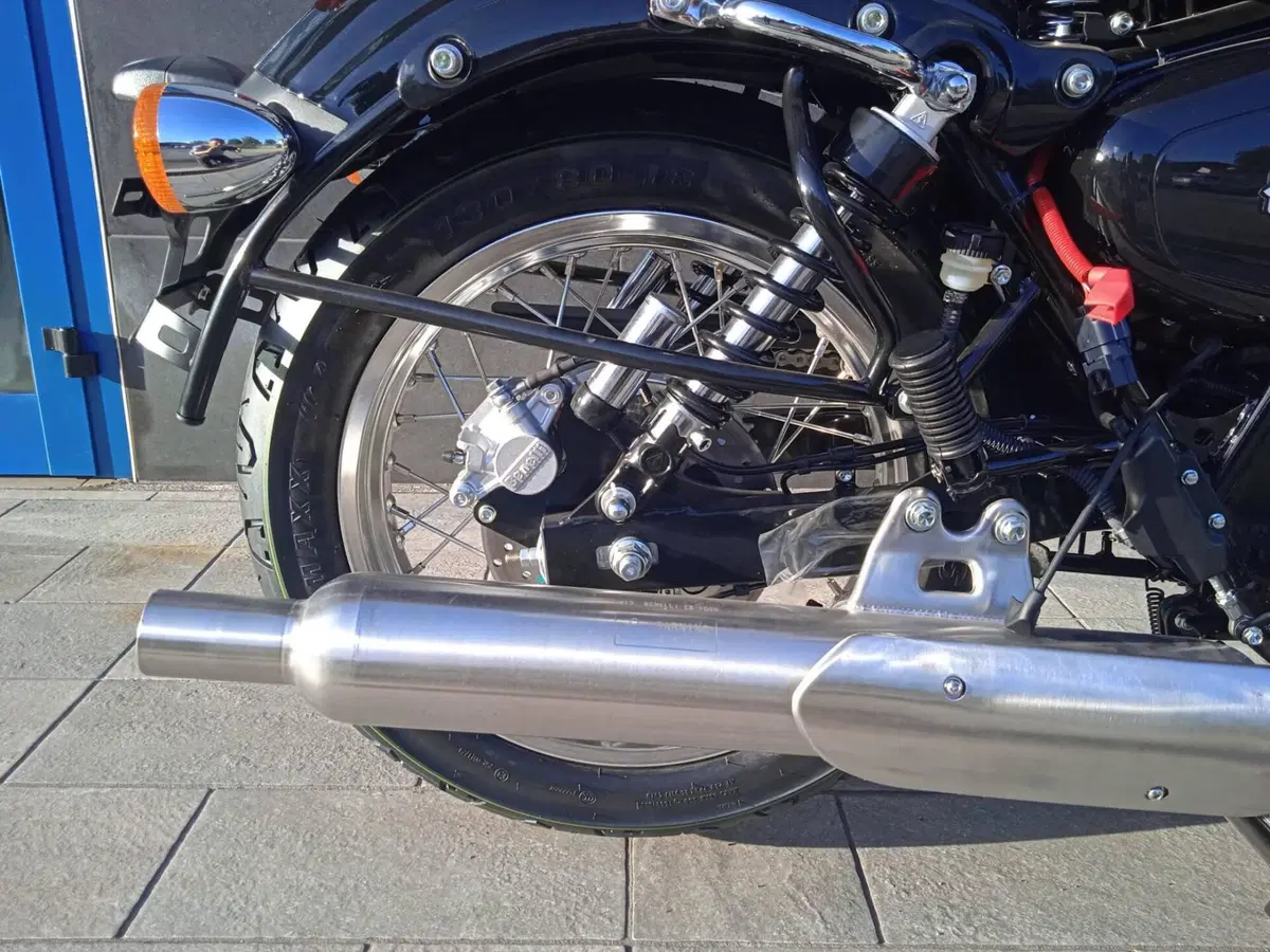 Benelli Imperiale 400 (2021 - 25) (8)