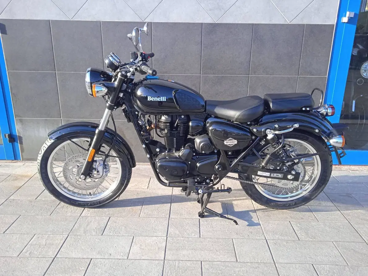 Benelli Imperiale 400 (2021 - 25) (2)