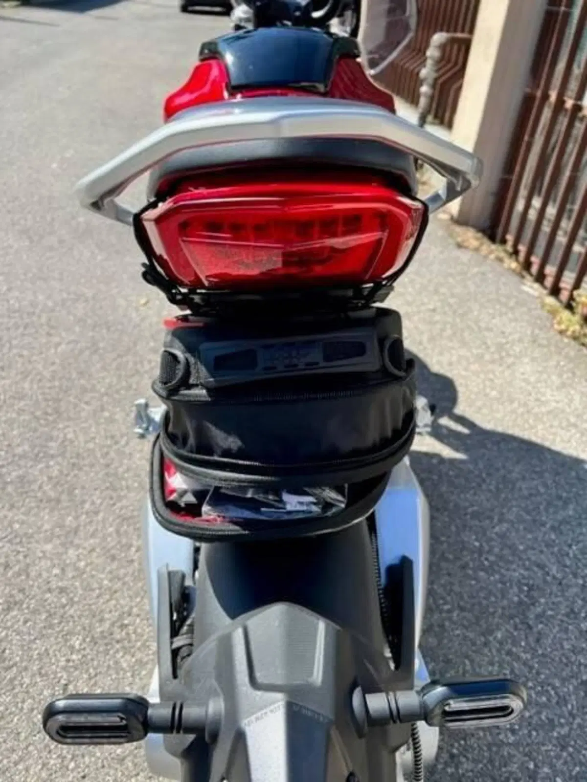 Sunra Italia Miku Super L3e (2021 - 24) (13)
