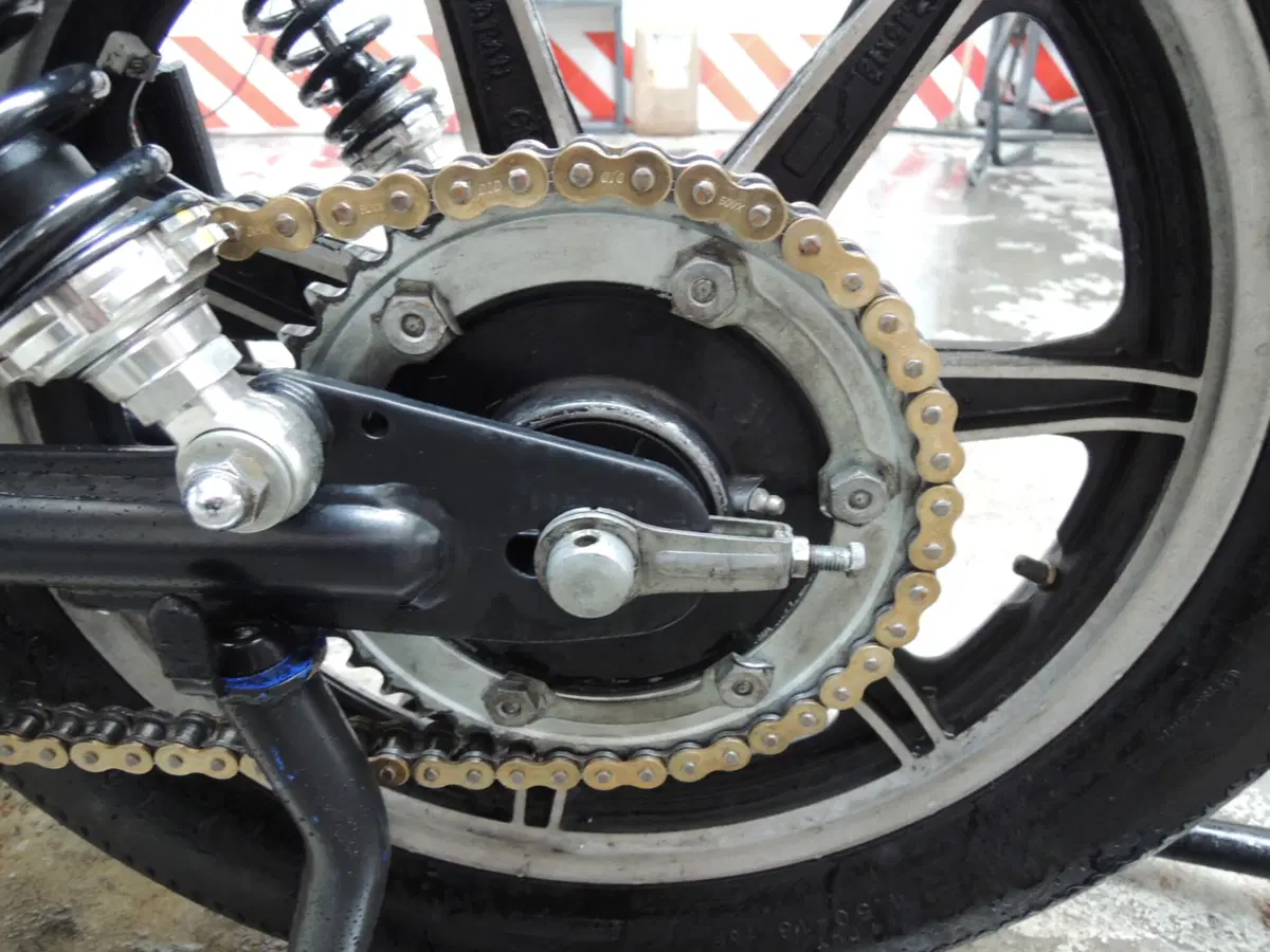 WD-40 Specialist Moto si fa in quattro (4)