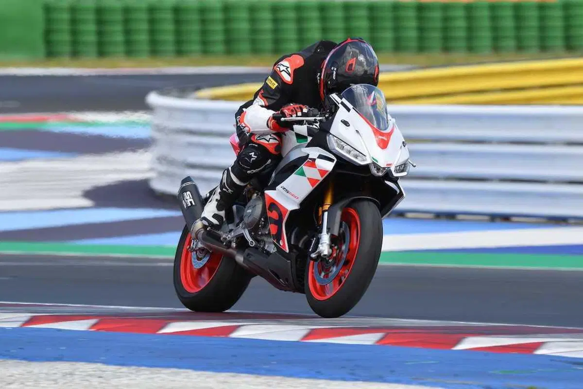 Aprilia RS 660 Extrema (16)