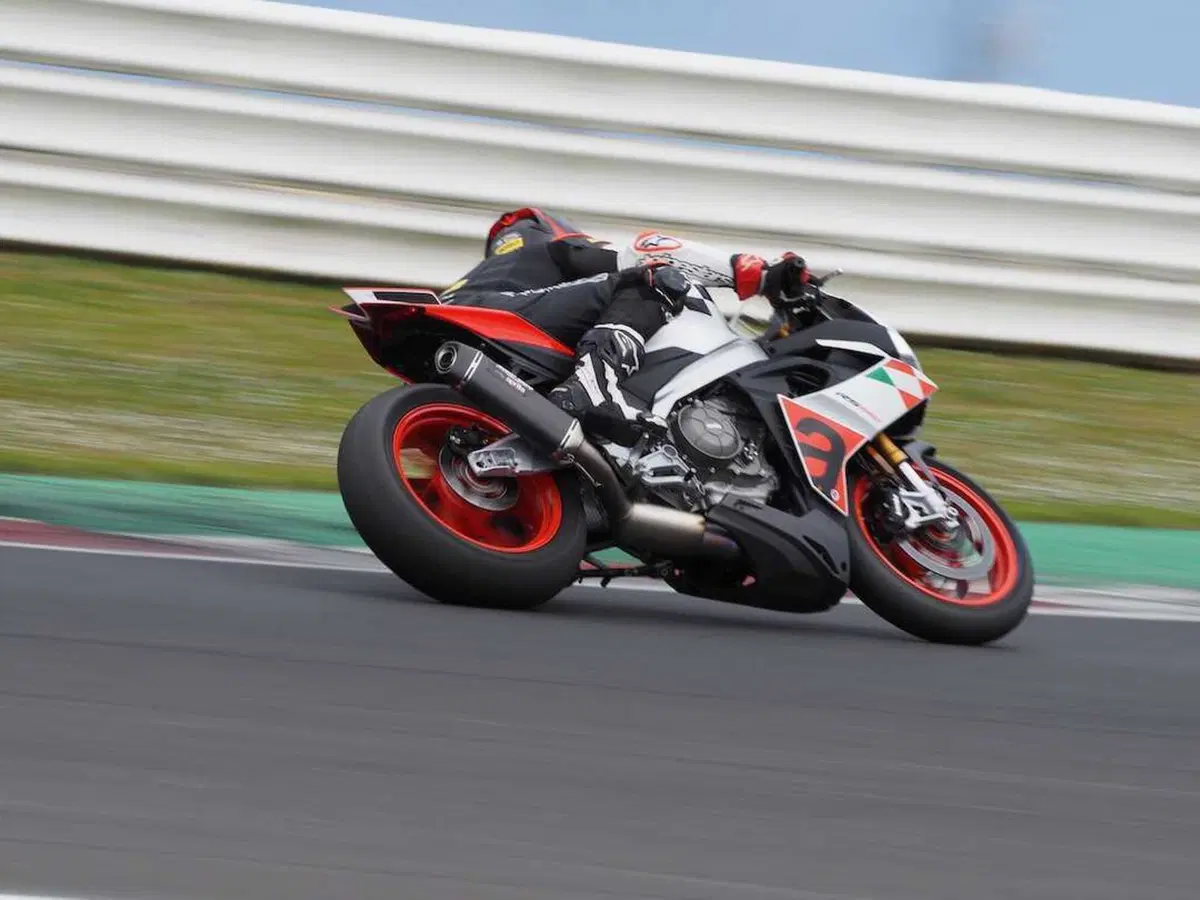 Aprilia RS 660 Extrema (19)