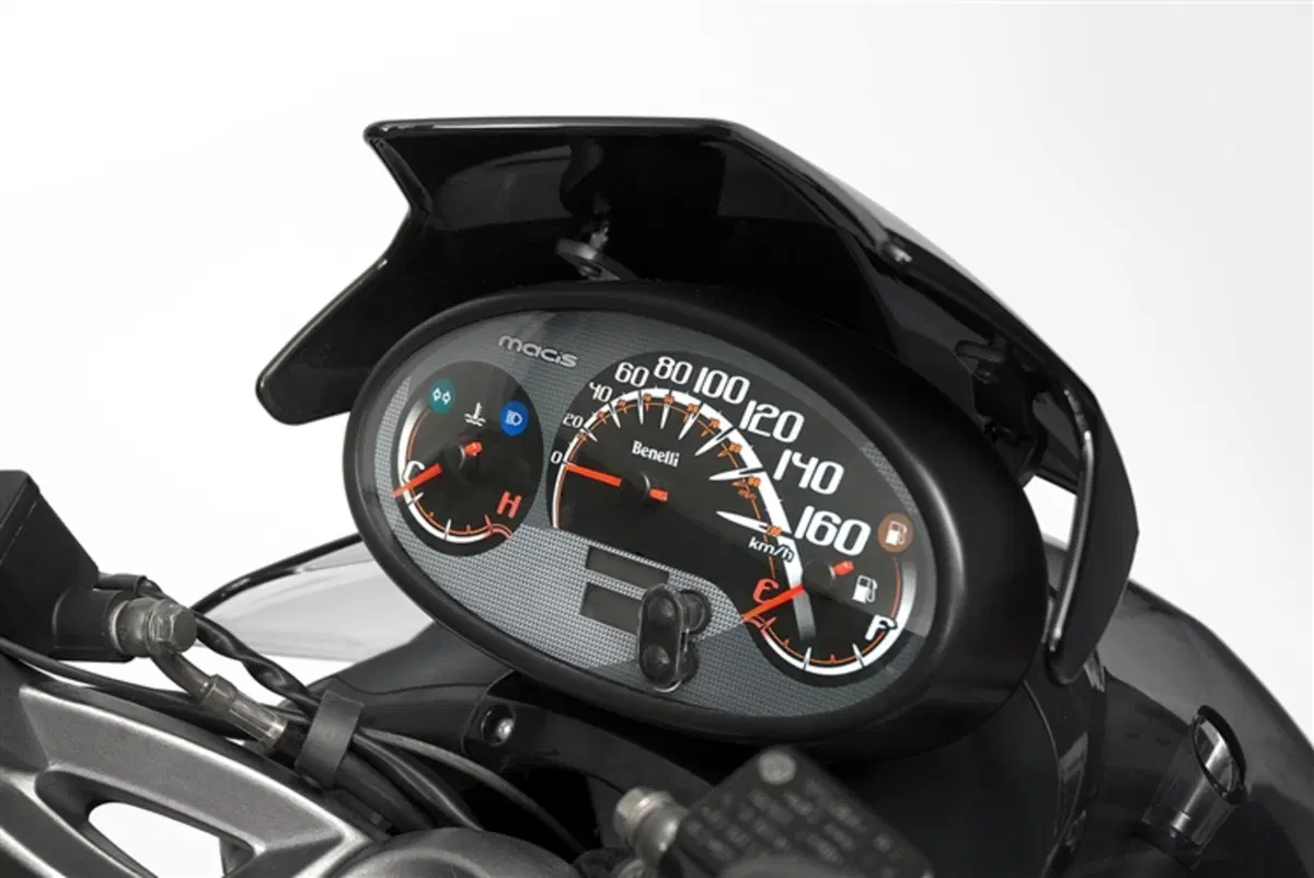 Benelli Macis 125 Macis 125 (2011 - 15) (7)