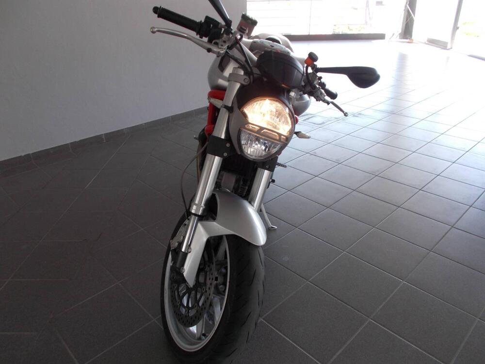 Ducati Monster 1100 (2009 -10) (3)