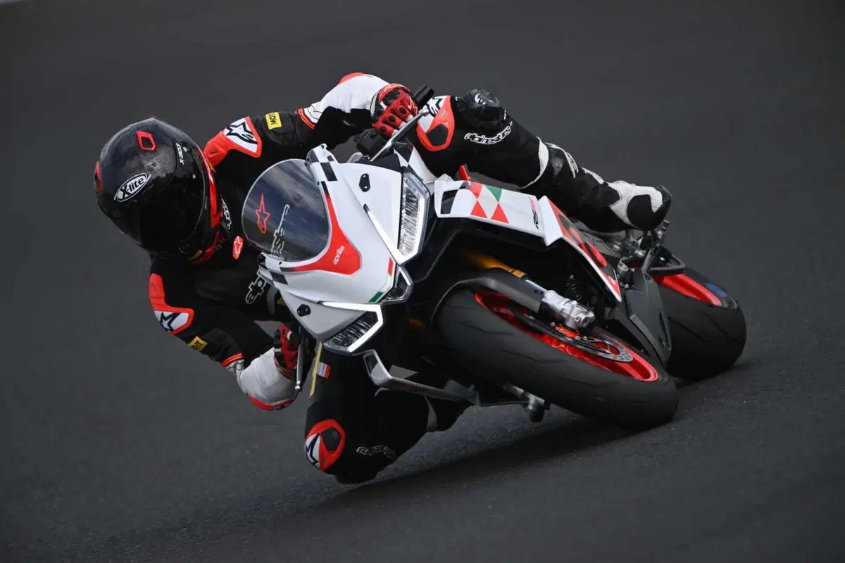 Aprilia RS 660 Extrema (2)