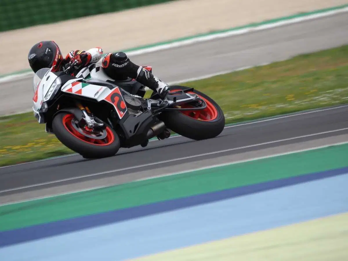 Aprilia RS 660 Extrema (3)