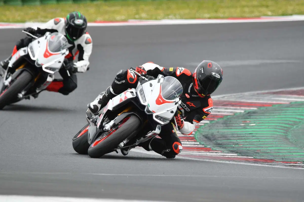 Aprilia RS 660 Extrema (8)
