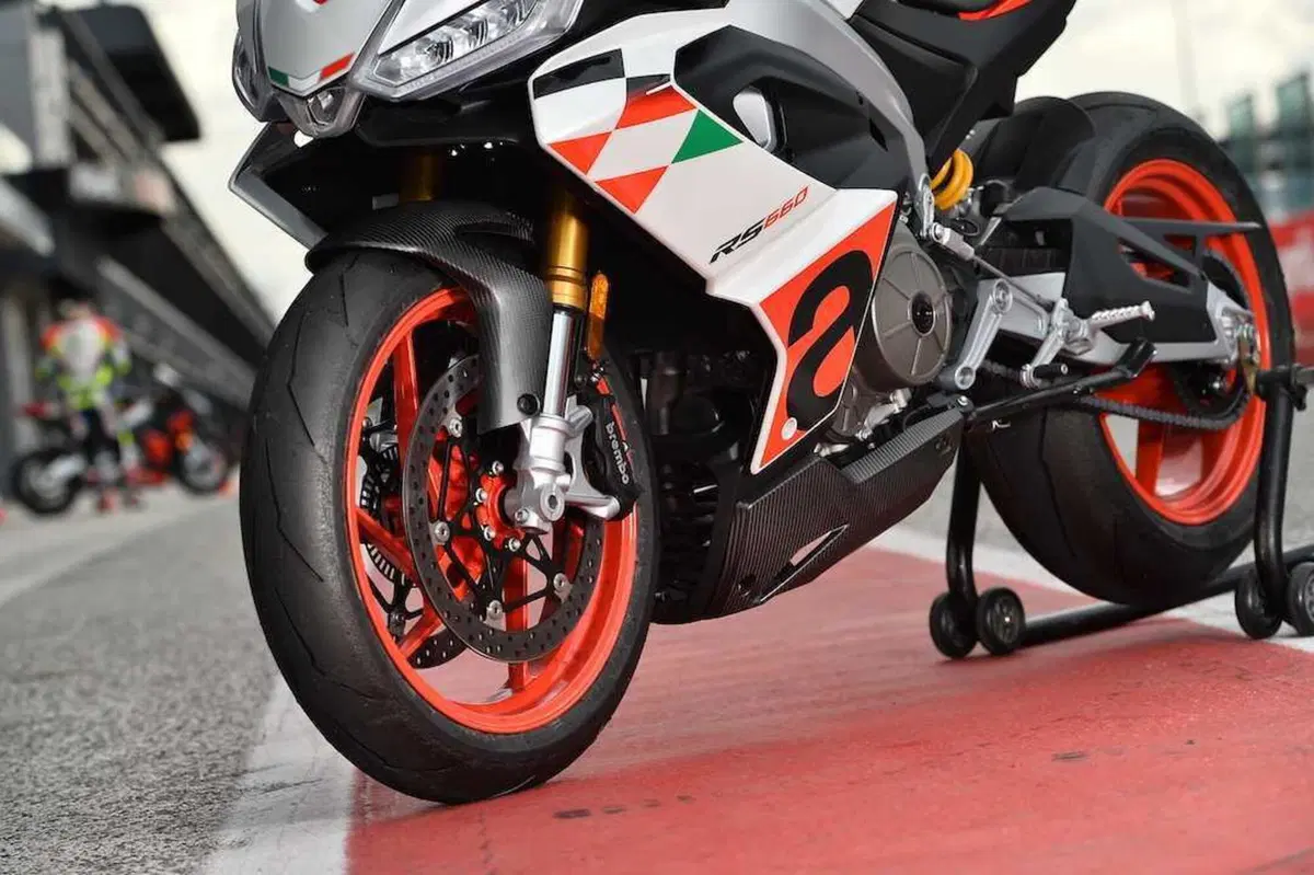 Aprilia RS 660 Extrema (8)