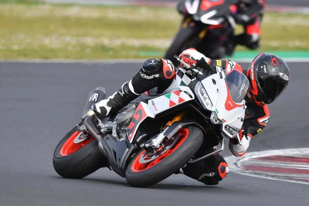 Aprilia RS 660 Extrema (17)