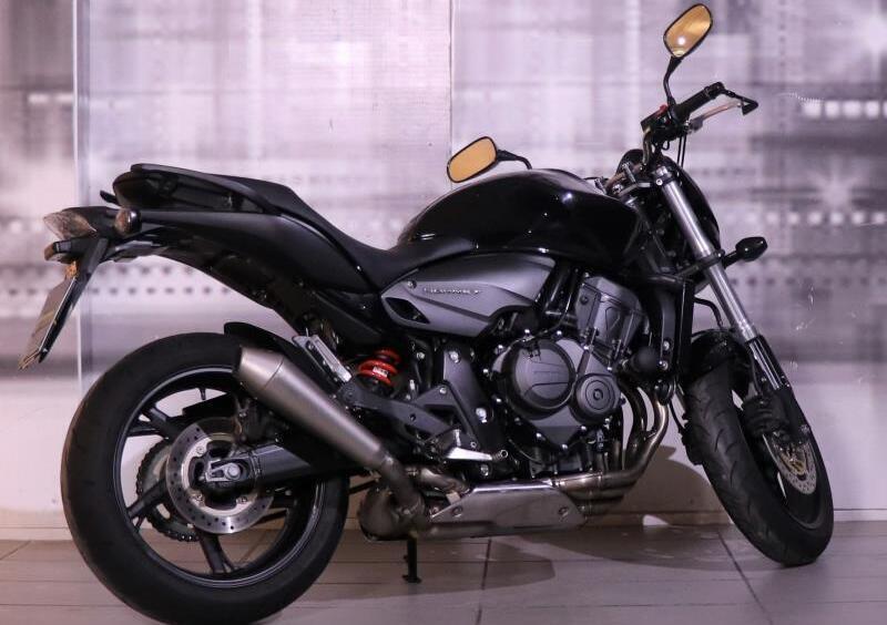 Honda Hornet 600 (2003 - 04) Usata a Casalgrasso - VetrinaMotori