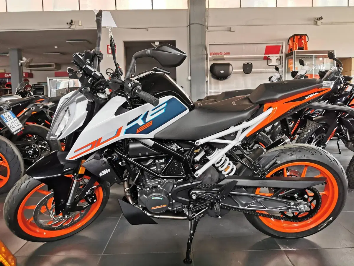 KTM 125 Duke (2024 - 25) (2)