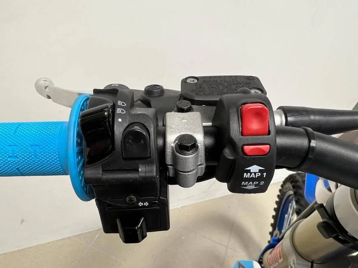 Tm Moto EN 250 ES Fi 2T (2023) (7)