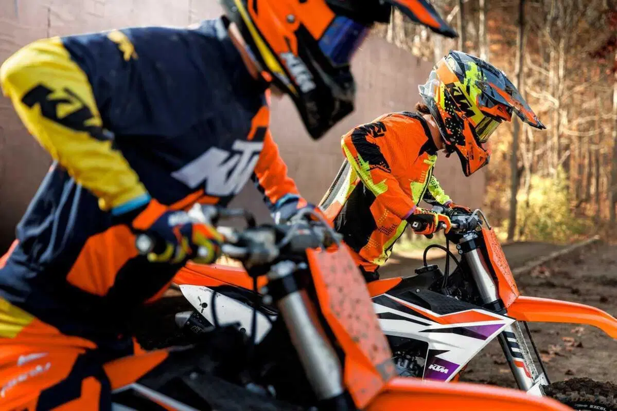 KTM presenta la gamma Motocross 2024 (15)