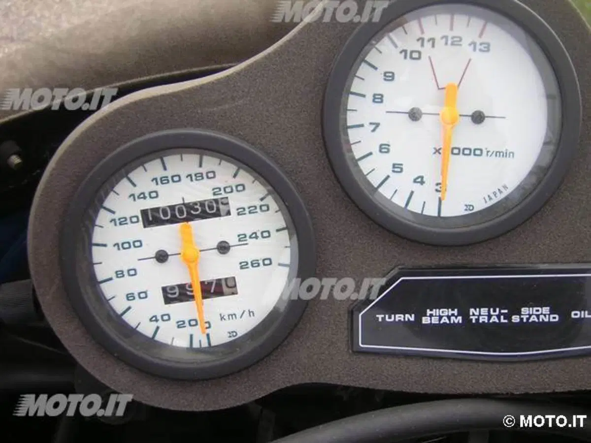 Le Belle e Possibili di Moto.it: Suzuki GSX-R 750R (5)