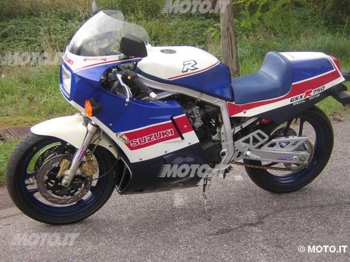 Le Belle e Possibili di Moto.it: Suzuki GSX-R 750R (2)