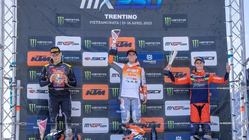Podio tutto Pata Talenti Azzurri FMI nell'Europeo Motocross 250cc ad Arco di Trento