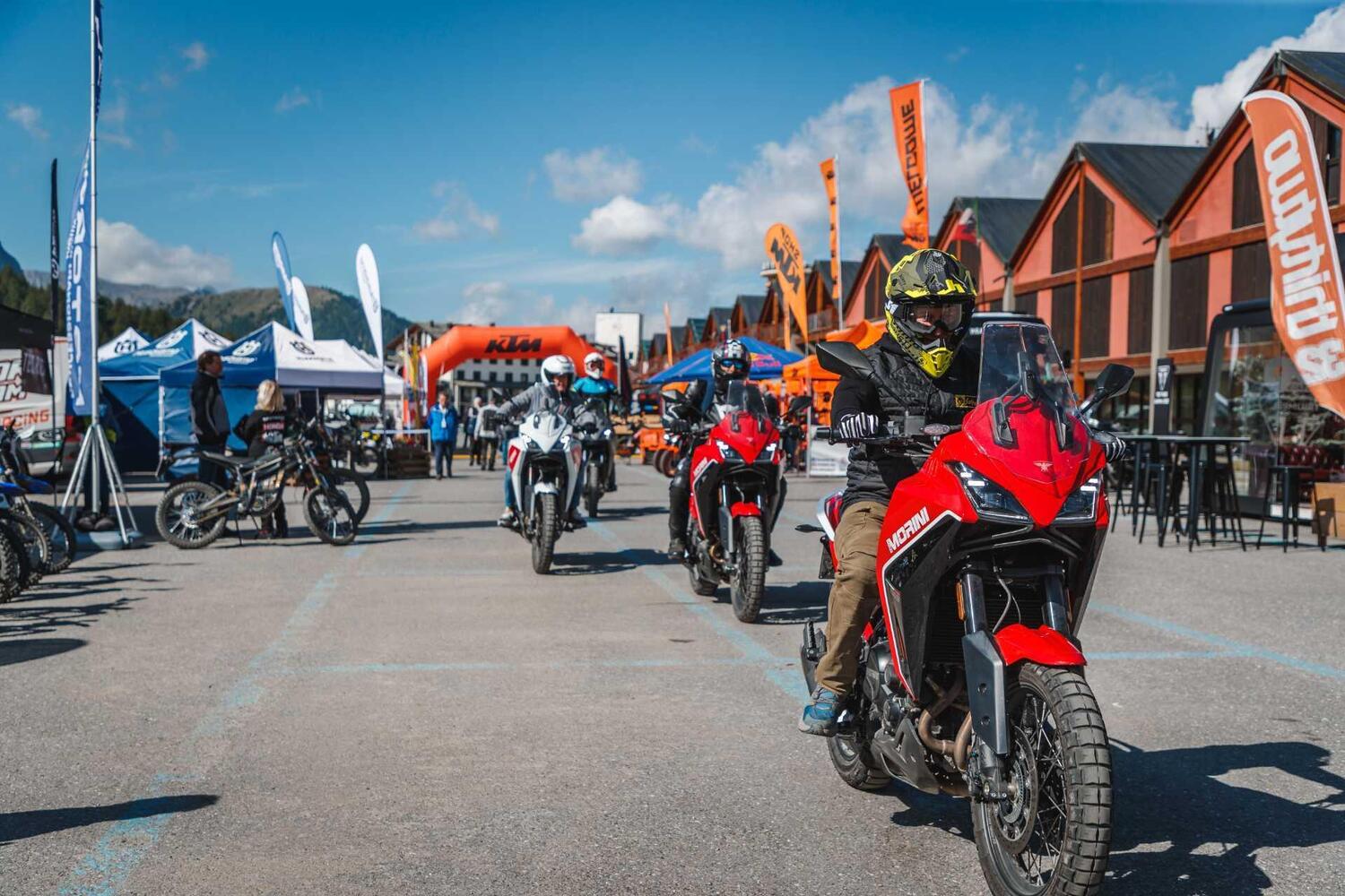 Il demo tour di Moto Morini fa tappa alla HAT Adventourfest a Bobbio