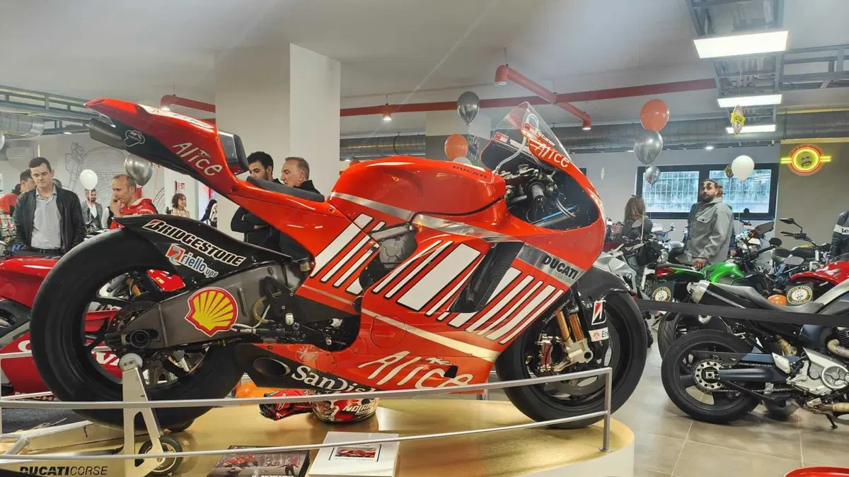 Grande successo per l'inaugurazione del secondo punto vendita Garage 75 (4)