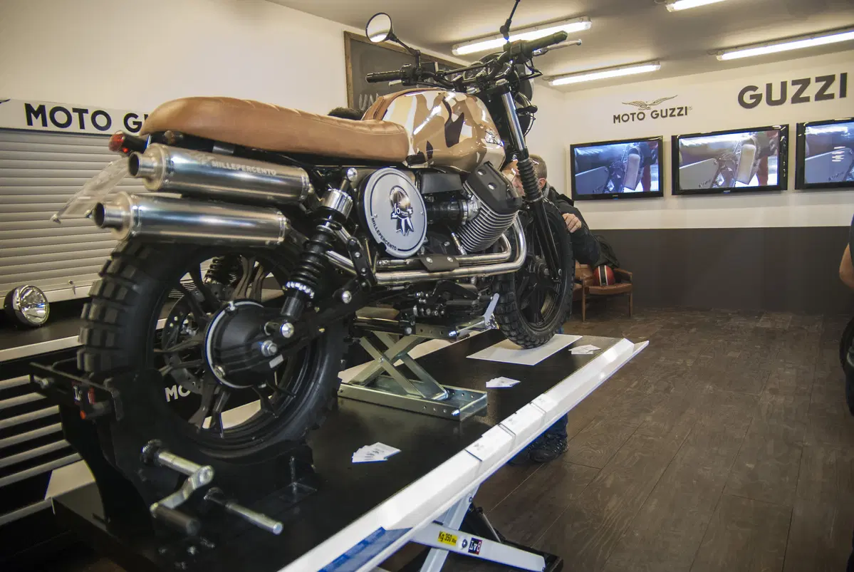 Moto Guzzi a Motor Bike Expo 2015 (11)