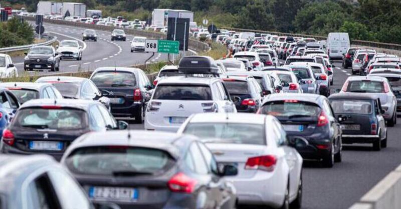 Traffico: le previsioni per il ponte del 25 aprile. Gli orari migliori per viaggiare