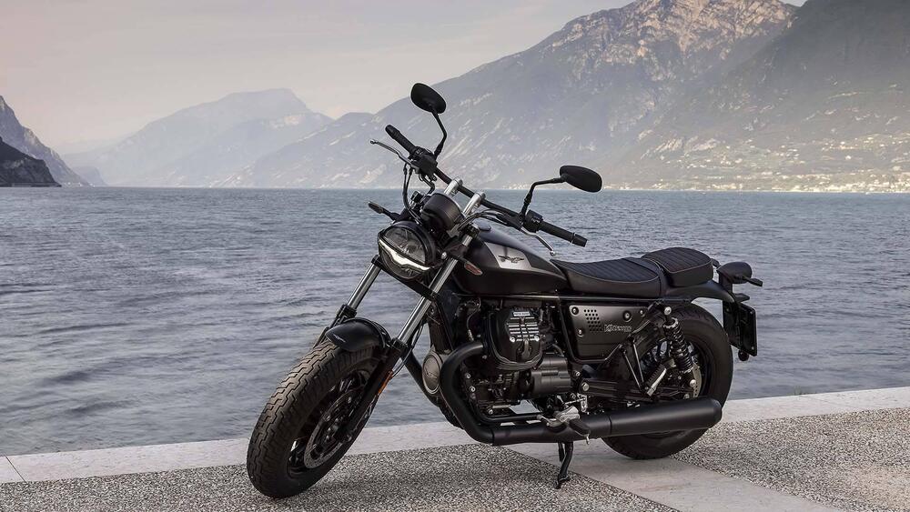 Moto Guzzi V9 Bobber Special Edition (2023 - 24)