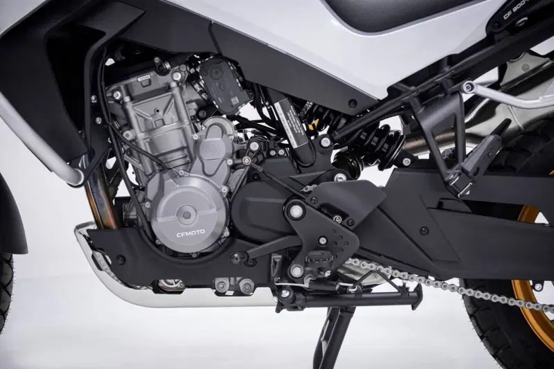 CFMOTO 800MT Explore (2023 - 26) (4)