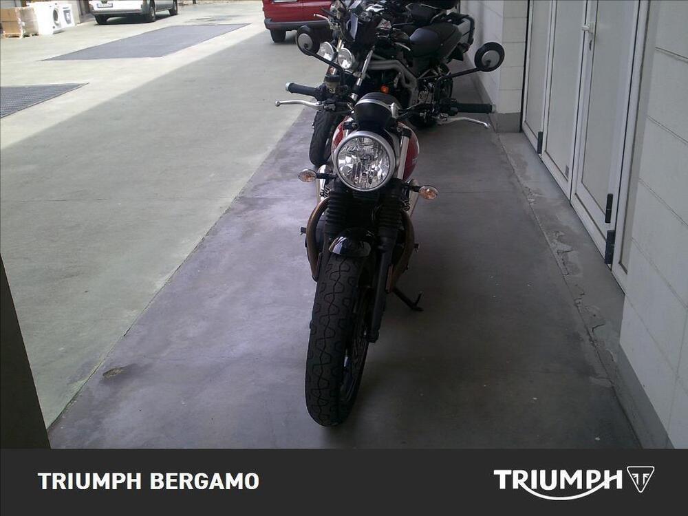 Triumph Street Twin 900 (2016) (5)