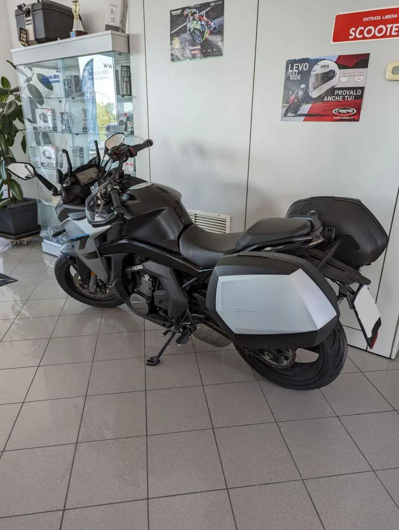 CFMOTO 650GT (2021 - 26) (2)