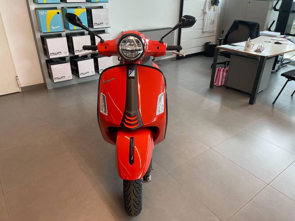 Vespa GTS 125 Super Sport (2021 - 24) (2)