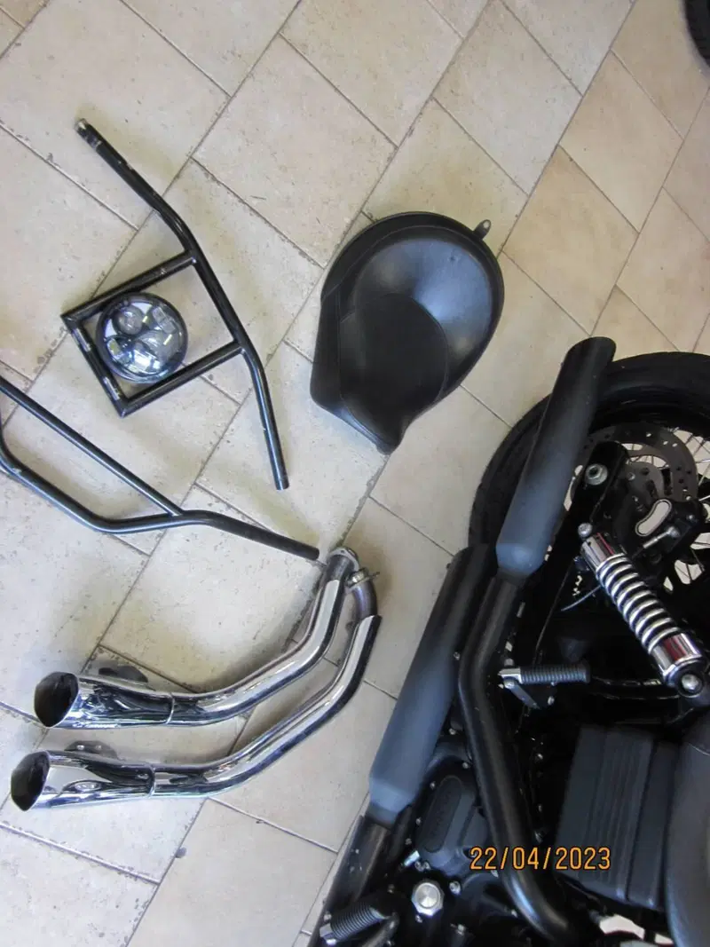 Harley-Davidson 1584 Street Bob (2008 - 15) - FXDB (15)