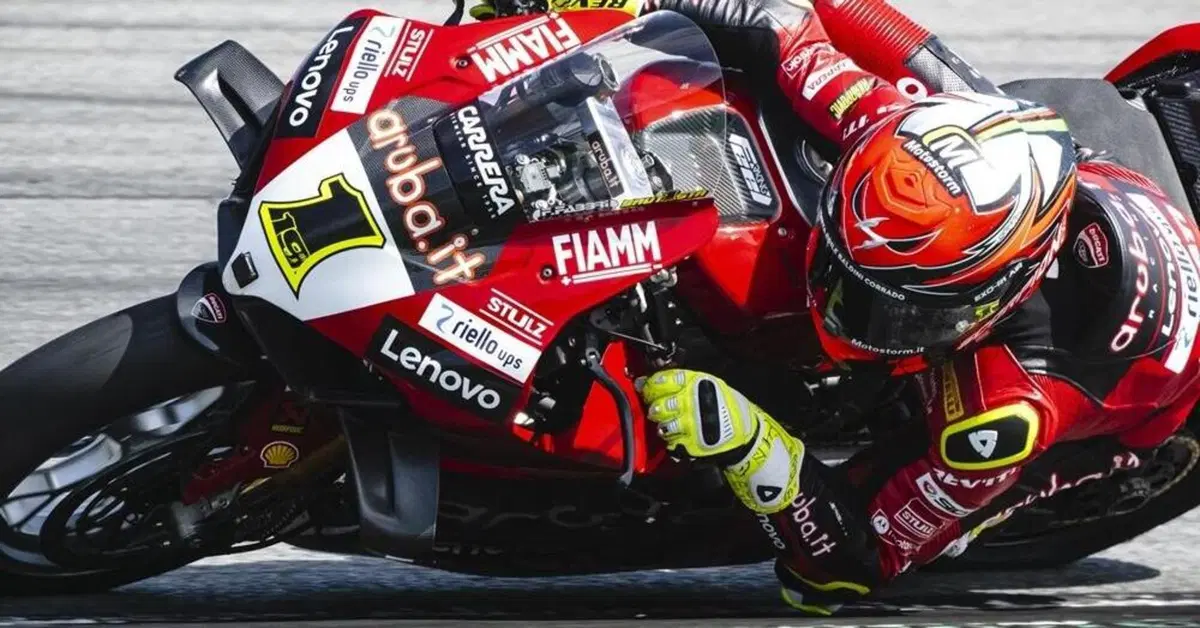 SBK 2023. GP d'Olanda. Alvaro Bautista conquista la Superpole ad Assen