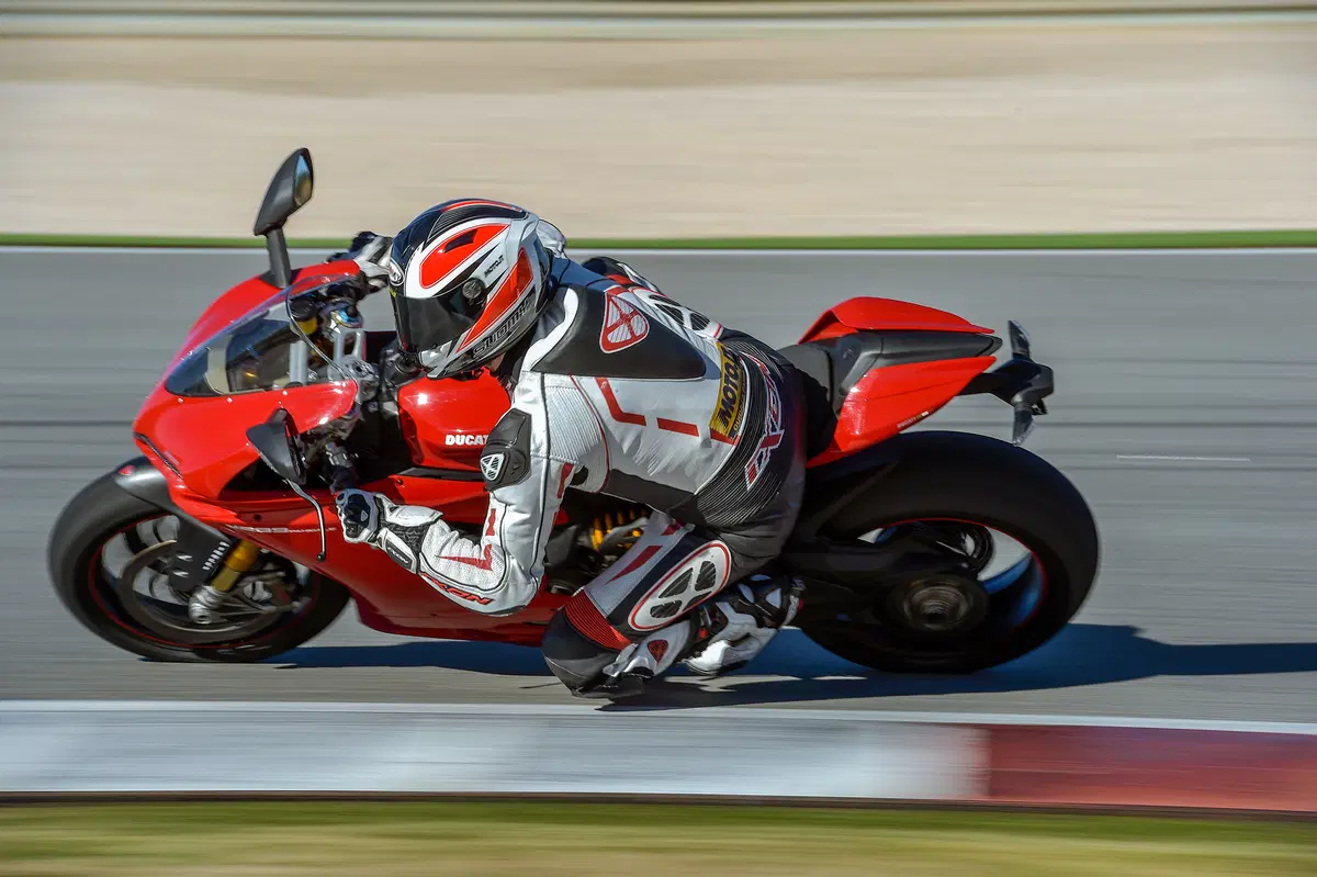 Ducati Panigale 1299S (4)
