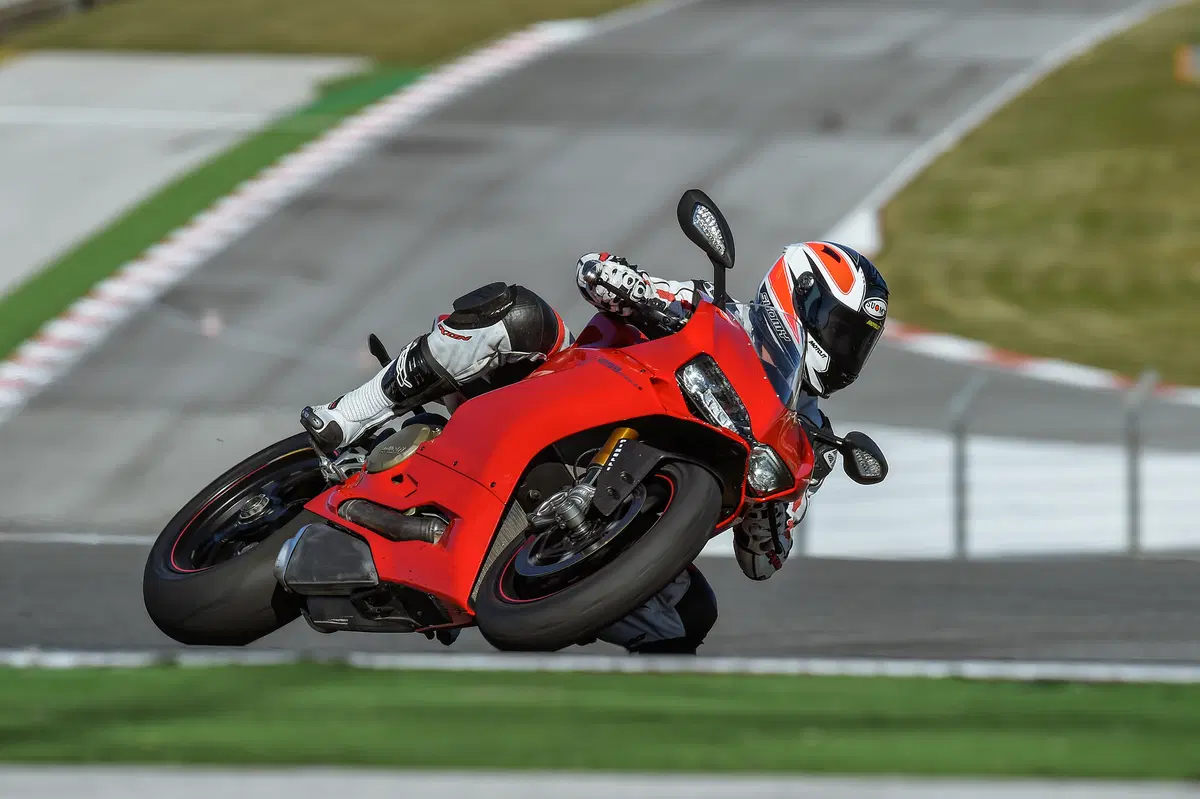 Ducati Panigale 1299S (5)