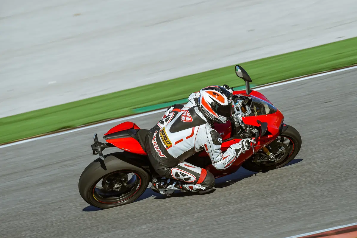 Ducati Panigale 1299S (10)