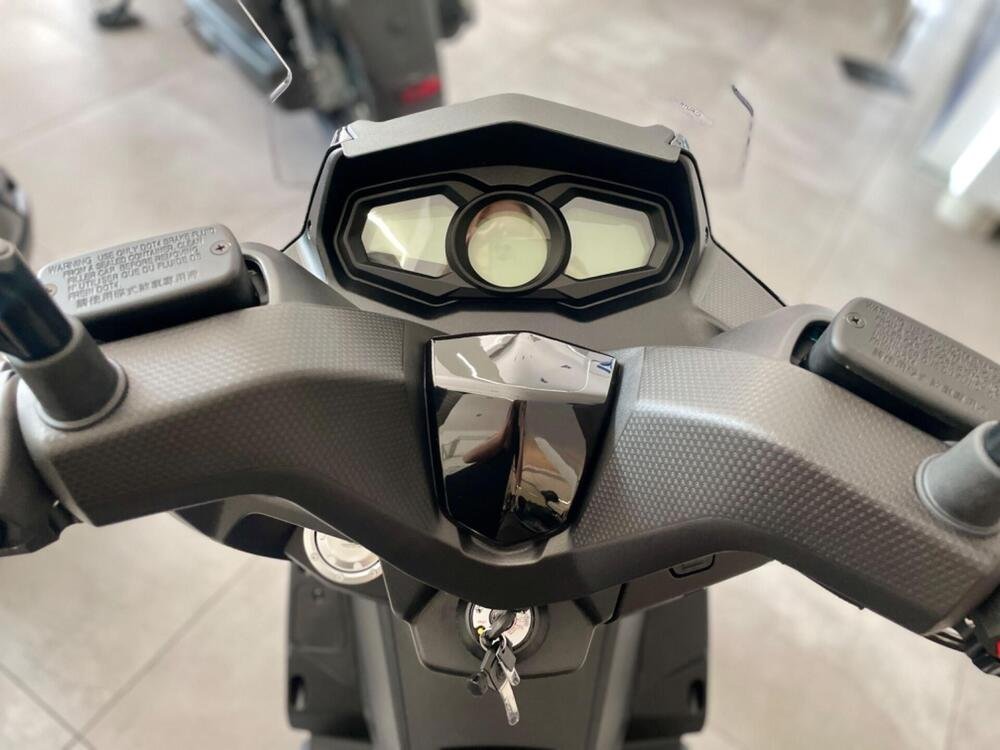 Kymco Dink R 125 Tunnel (2023) (5)