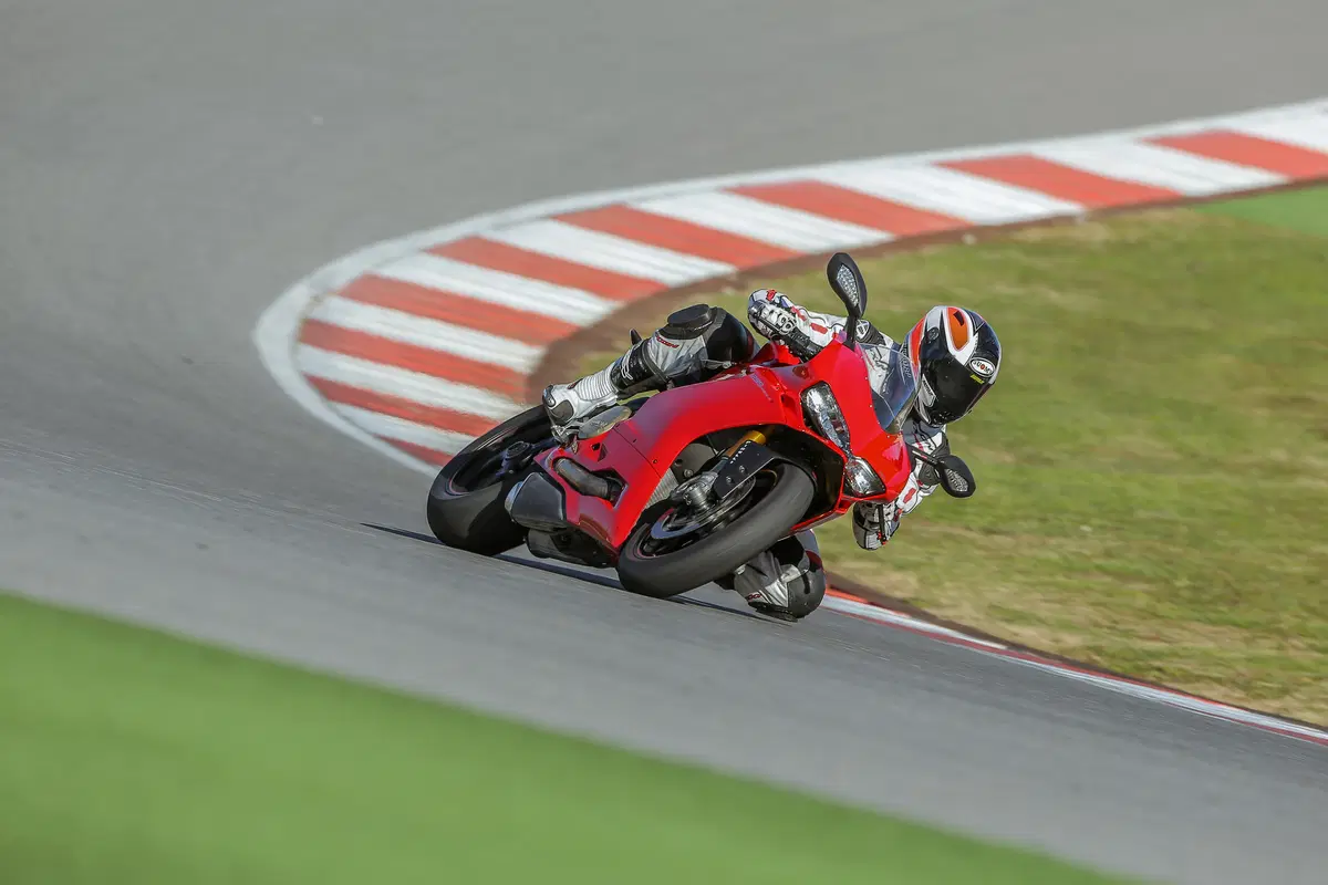 Ducati Panigale 1299S (12)