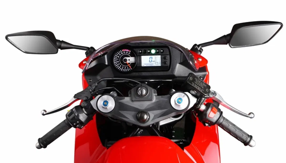 Hyosung Comet GT 125 Comet GT 125 R (2015) (7)