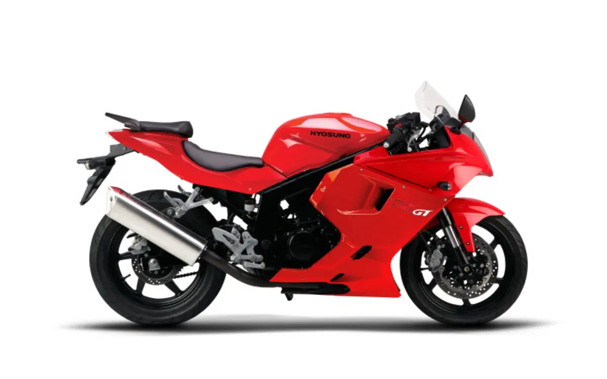 Hyosung Comet GT 125 Comet GT 125 R (2015) (3)