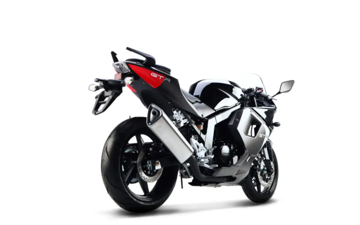 Hyosung Comet GT 125 Comet GT 125 R (2015) (11)