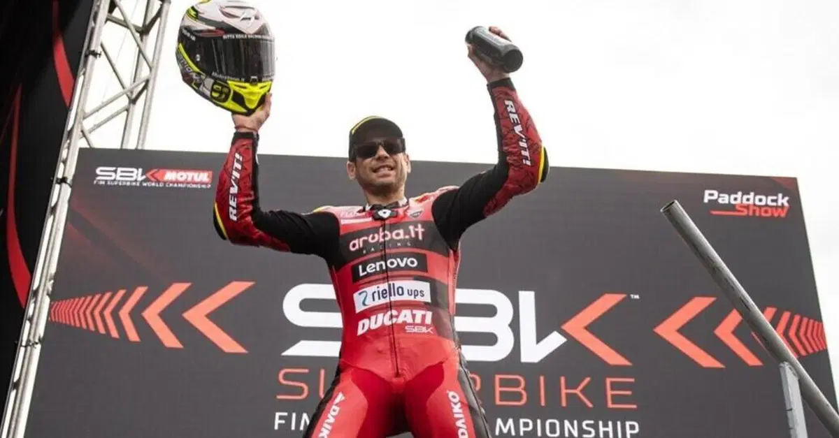 SBK 2023. GP d'Olanda. Alvaro Bautista si aggiudica anche la Superpole Race